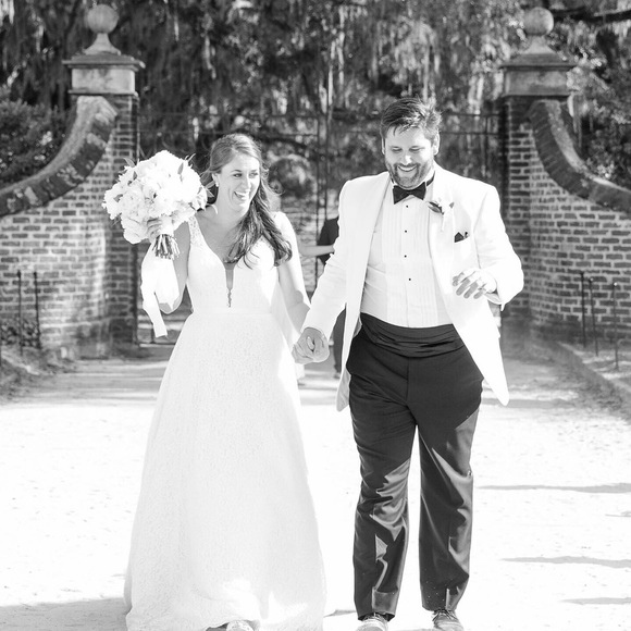 Meet your Posher, Caroline - Picture 1 of 1